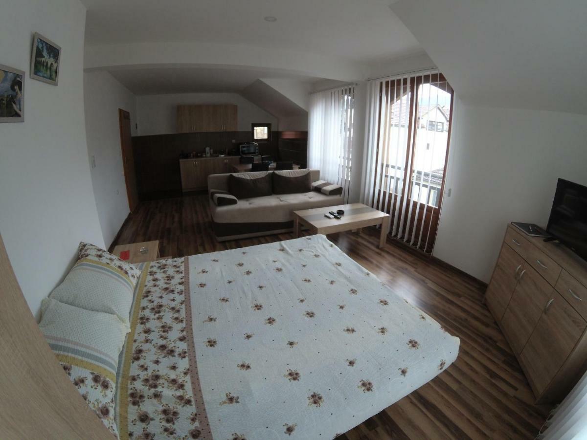 Apartment And Rooms Konak Višegrad Extérieur photo