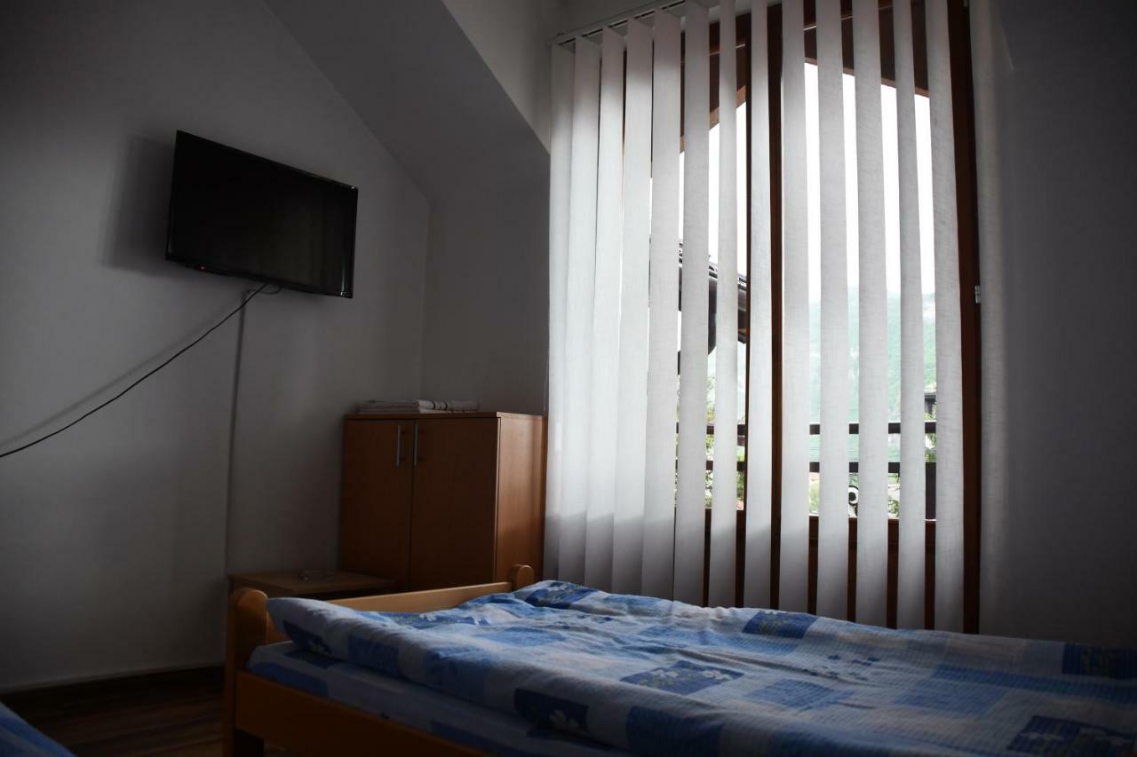 Apartment And Rooms Konak Višegrad Extérieur photo