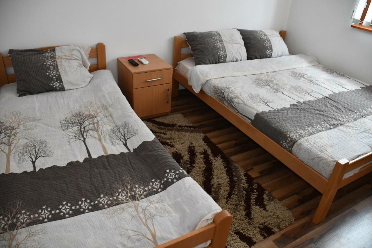 Apartment And Rooms Konak Višegrad Extérieur photo